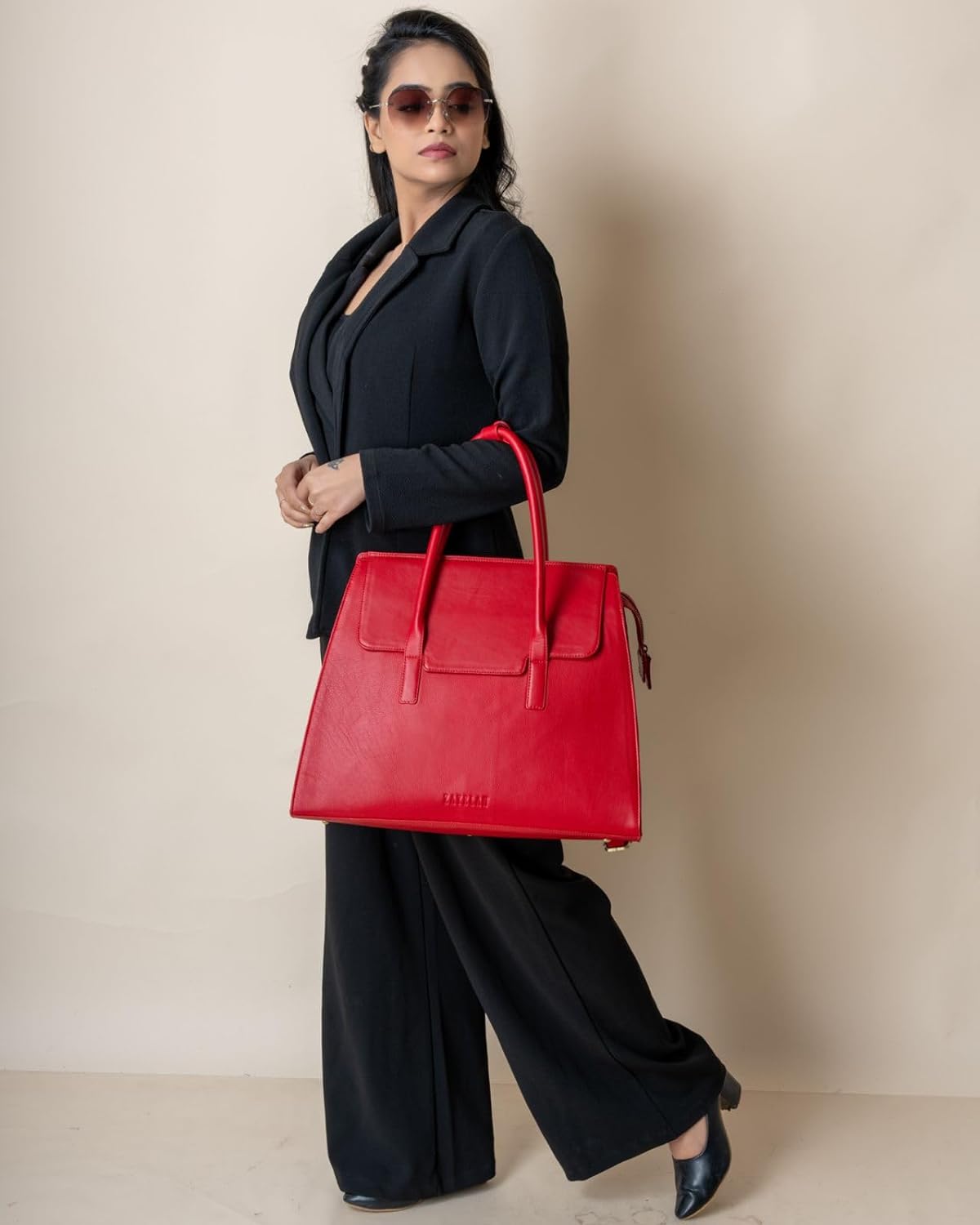 Zayelan Carryall Bag Laptop Bag convertible.